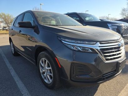 Used 2022 Chevrolet Equinox LS w/ LS Convenience Package