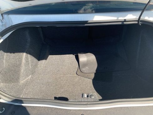 Used 2022 Dodge Challenger R/T w/ Plus Package image 11