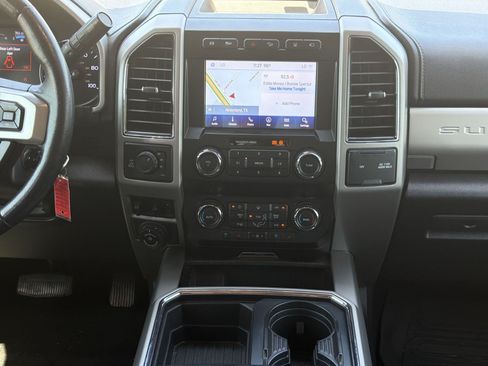 Used 2020 Ford F250 Lariat w/ Lariat Value Package AWD/4WD image 18