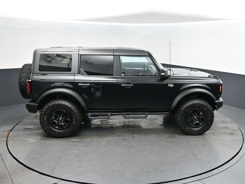 Used 2023 Ford Bronco Wildtrak image 36