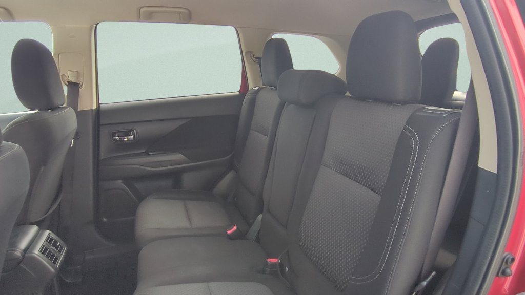 Used 2019 Mitsubishi Outlander ES FWD image 10