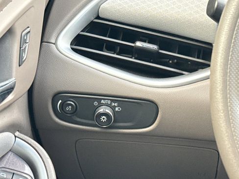 Used 2024 Chevrolet Malibu LT image 17