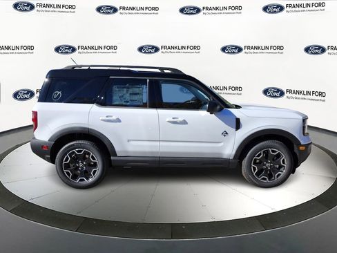 New 2025 Ford Bronco Sport Outer Banks w/ Outer Banks Tech Package+ image 6