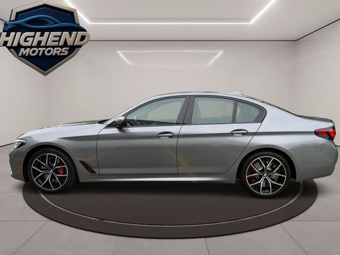 Used 2023 BMW 540i xDrive w/ Executive Package AWD/4WD image 3