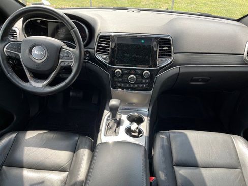 Used 2019 Jeep Grand Cherokee Limited AWD/4WD image 22