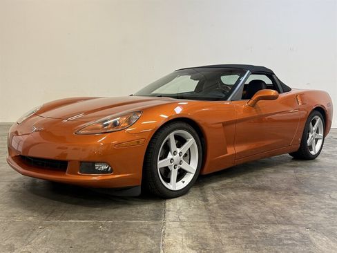 Used 2007 Chevrolet Corvette Convertible w/ Preferred Equipment Group RWD image 3