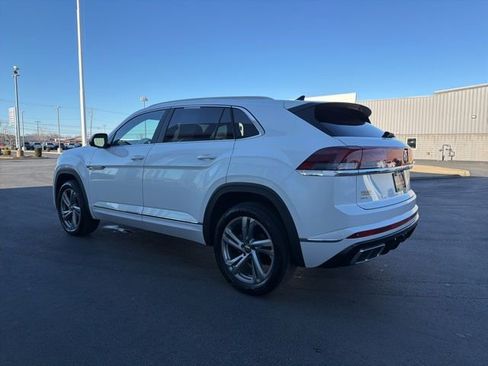 Used 2024 Volkswagen Atlas Cross Sport SEL R-Line image 5