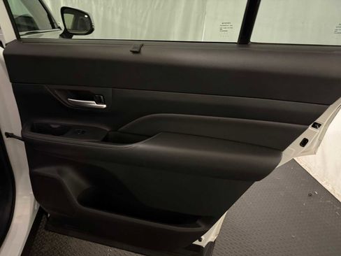 Certified 2024 Toyota Grand Highlander XLE image 26