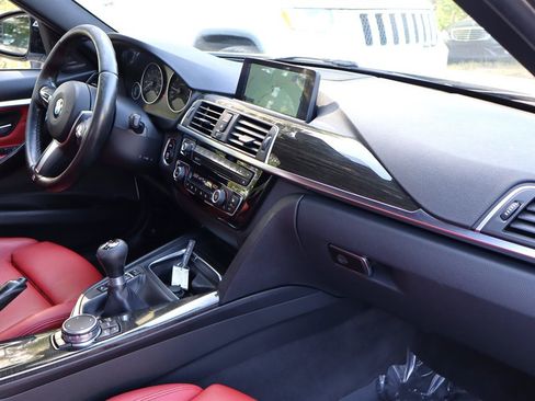 Used 2016 BMW 340i xDrive Sedan image 21