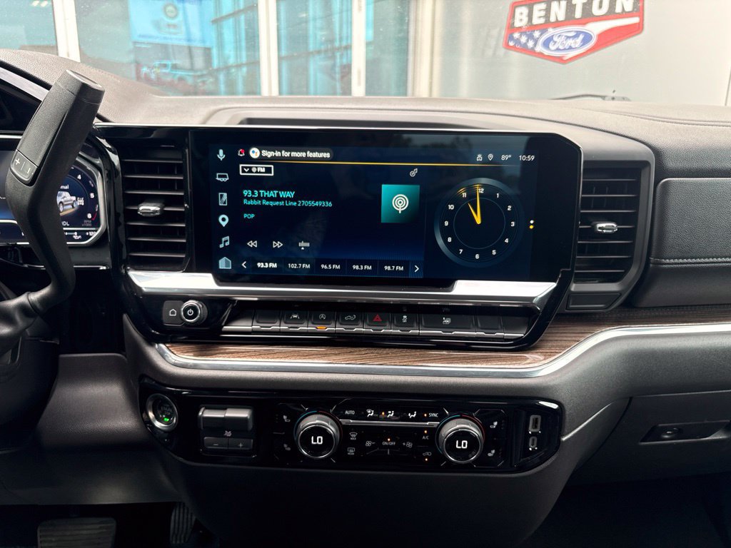 Used 2025 Chevrolet Silverado 1500 LT AWD/4WD image 21