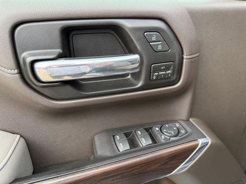 Used 2019 GMC Sierra 1500 SLT image 17