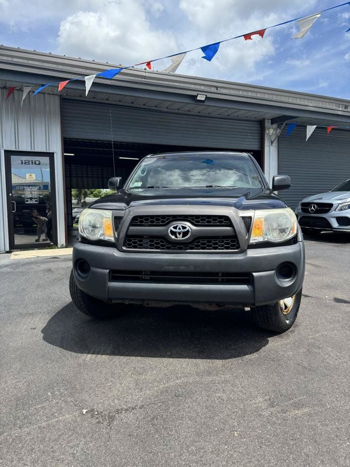 Used 2011 Toyota Tacoma 4x4 Double Cab image 3