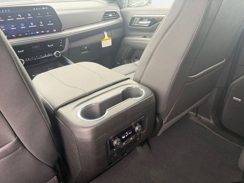New 2026 Chevrolet Suburban LT w/ Comfort Package image 23