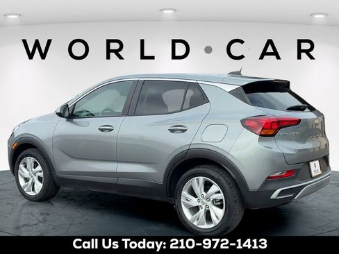 Used 2025 Buick Encore GX Preferred FWD image 5
