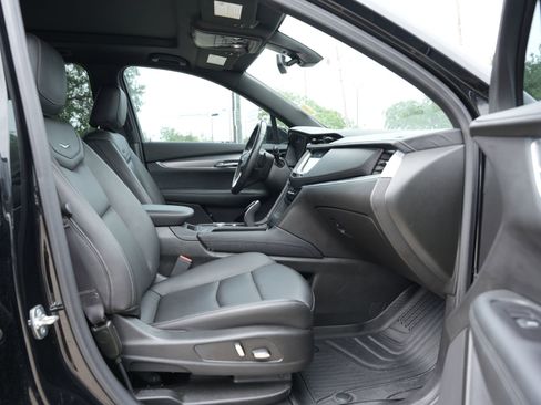 Used 2024 Cadillac XT6 Luxury FWD image 26