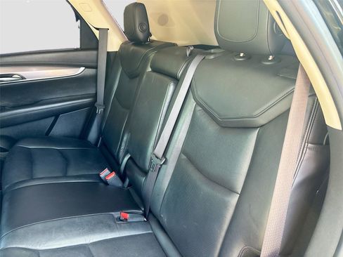 Used 2017 Cadillac XT5 Premium Luxury w/ Driver Assist Package image 28