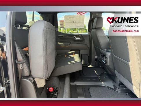 New 2026 GMC Sierra 1500 AT4 w/ AT4 Premium Package AWD/4WD image 31