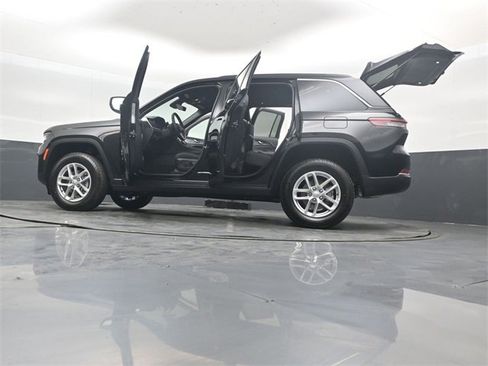 New 2025 Jeep Grand Cherokee Laredo X image 53