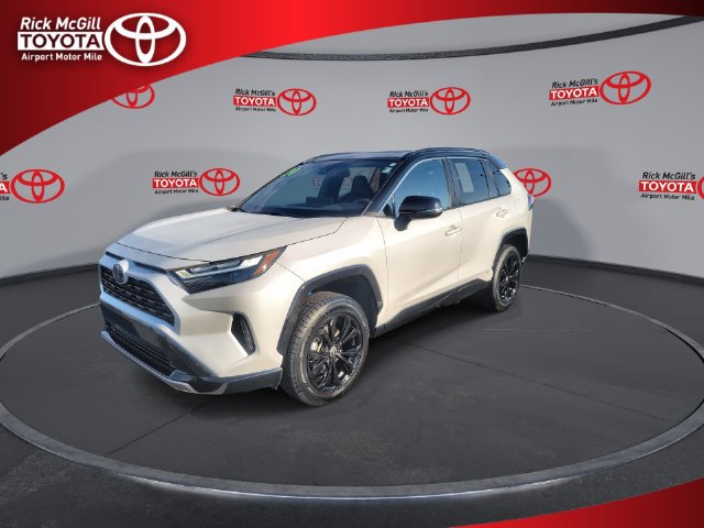 Used 2024 Toyota RAV4 XSE AWD/4WD image 4