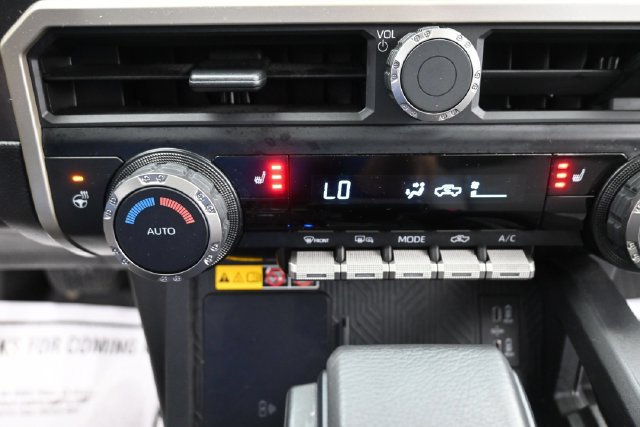 Used 2025 Toyota Tacoma TRD Off-Road w/ TRD Off Road Upgrade Package AWD/4WD image 15