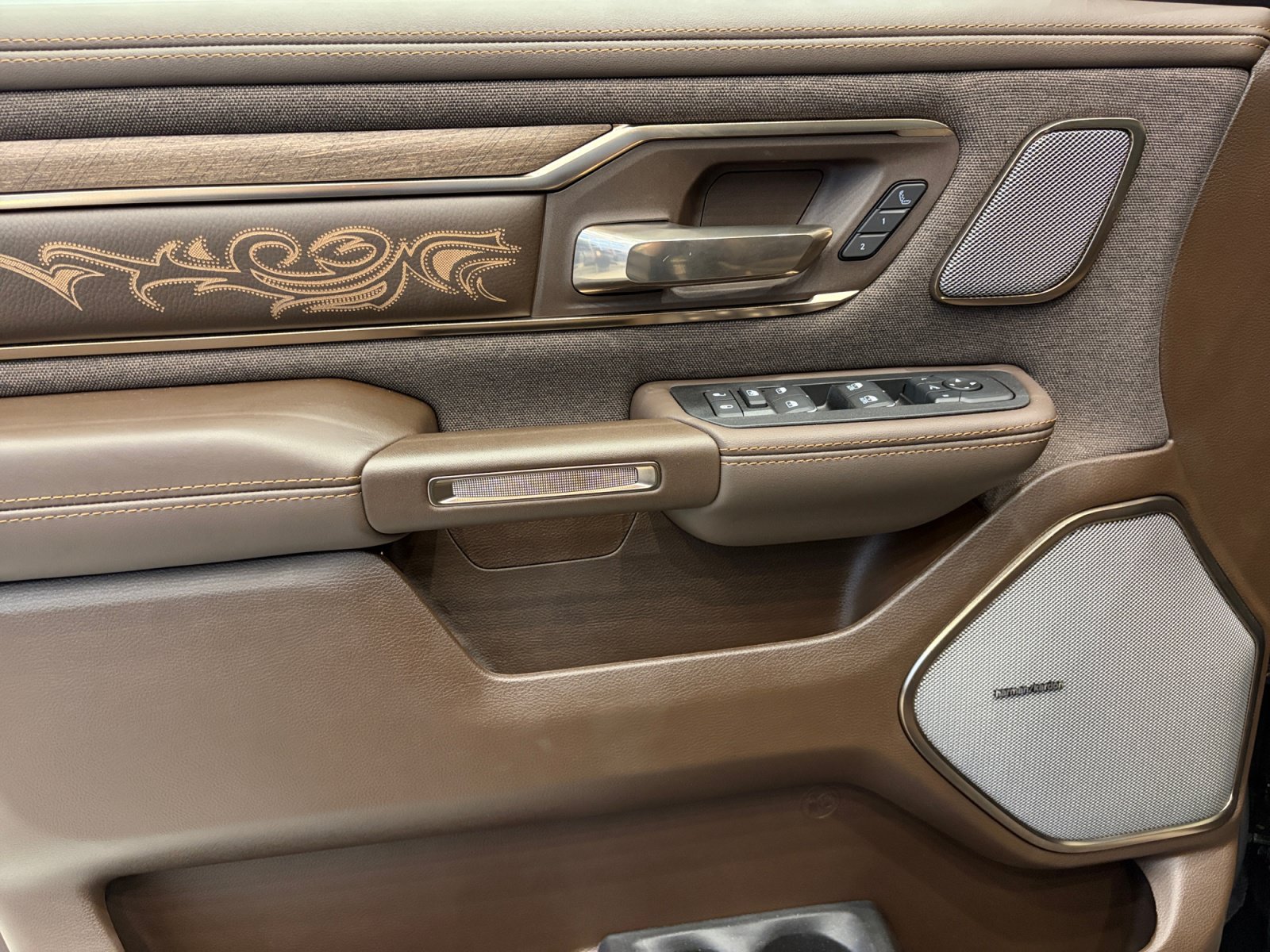 New 2026 RAM 1500 Limited AWD/4WD image 14