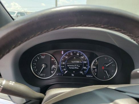 Used 2024 Buick Enclave Premium image 17