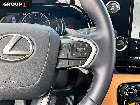 Used 2025 Lexus NX 250 FWD w/ Premium Package image 21