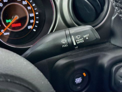 Used 2022 Jeep Gladiator Sport AWD/4WD image 12