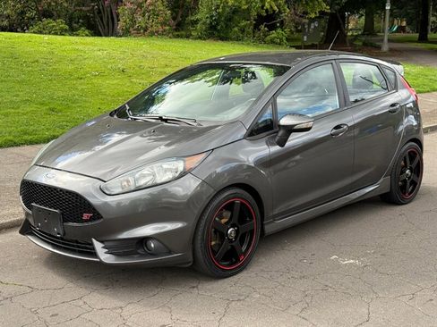 Used 2016 Ford Fiesta ST image 1