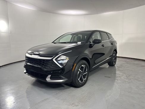 Used 2023 Kia Sportage LX AWD/4WD image 2