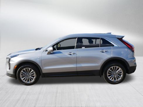 Used 2025 Cadillac XT4 Premium Luxury image 4