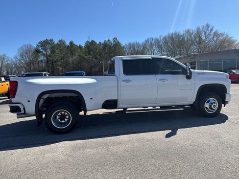 Used 2021 Chevrolet Silverado 3500 High Country image 18