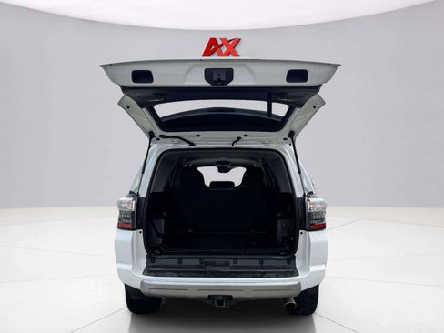 Used 2019 Toyota 4Runner TRD Off-Road AWD/4WD image 60