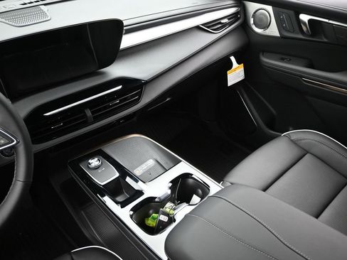 Used 2026 Buick Enclave Avenir w/ Super Cruise Package image 17