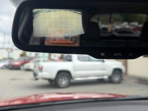 Used 2012 Toyota RAV4 Limited image 16