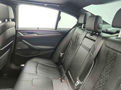 Used 2022 BMW 530e xDrive w/ Executive Package image 30