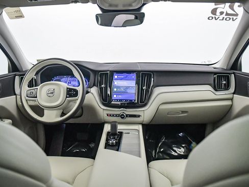 Certified 2025 Volvo XC60 T8 Plus w/ Protection Package Premier image 14