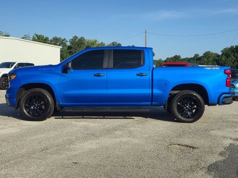 Used 2025 Chevrolet Silverado 1500 Custom AWD/4WD image 2