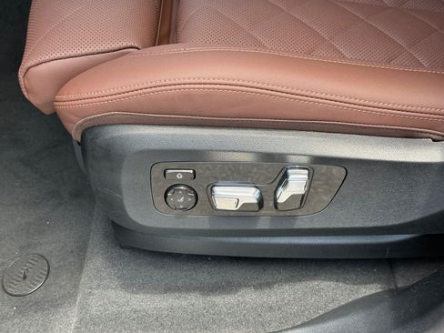 Used 2026 BMW X5 xDrive50e w/ M Sport Package AWD/4WD image 13