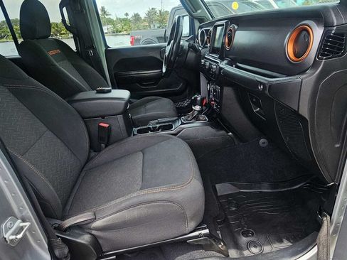 Used 2020 Jeep Gladiator Mojave AWD/4WD image 26