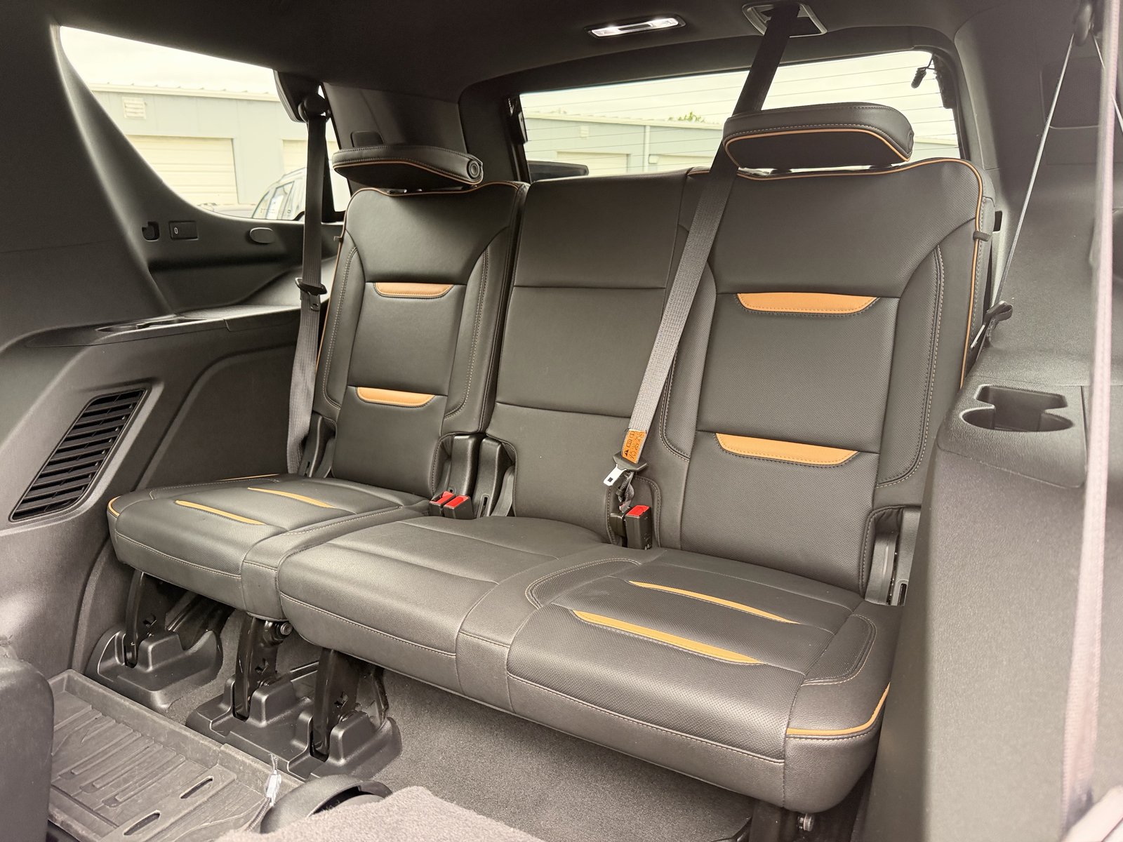 Used 2023 GMC Yukon AT4 w/ LPO, Floor Liner Package AWD/4WD image 29