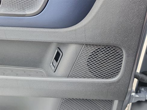 New 2025 Volkswagen ID. Buzz Pro S Plus image 30