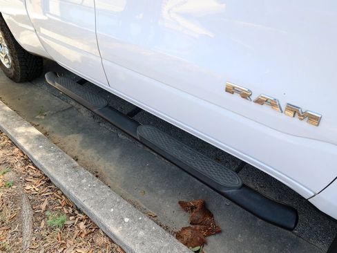 Used 2020 RAM 1500 Big Horn RWD image 12