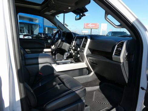 Used 2019 Ford F150 Lariat w/ Equipment Group 502A Luxury image 15