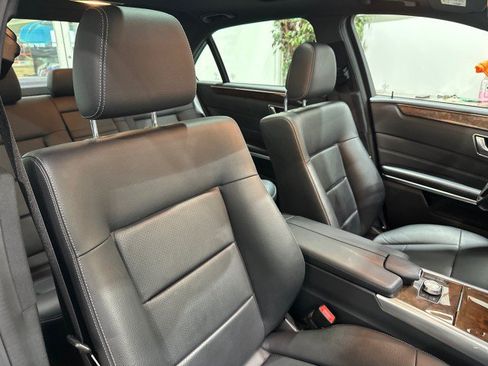 Used 2014 Mercedes-Benz E 350 Sedan image 53