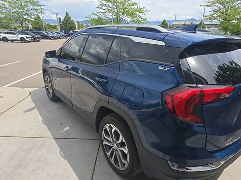 Used 2020 GMC Terrain SLT w/ GMC Pro Grade Package AWD/4WD image 4