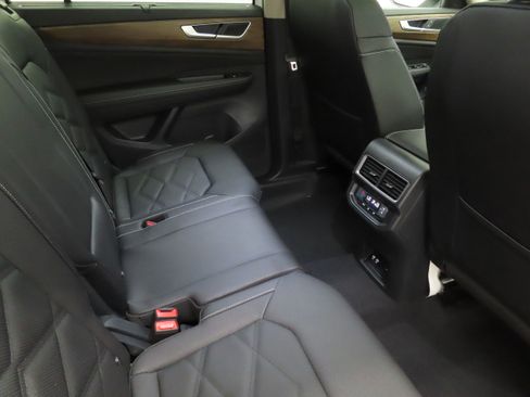 New 2026 Volkswagen Atlas SE image 26