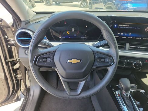 Used 2026 Chevrolet Trax LT image 24