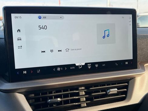 New 2026 Ford Explorer Active w/ Active Comfort Package image 17