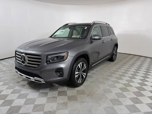 New 2026 Mercedes-Benz GLB 250 4MATIC image 3